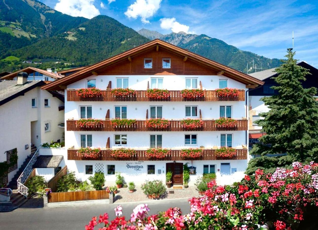 Garni Hotel Dorothea Tirolo Exterior foto